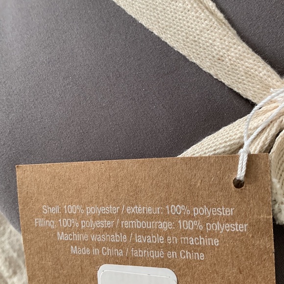 Pottery barn Quilted Standard sham.  1 pc - Picture 3 of 4